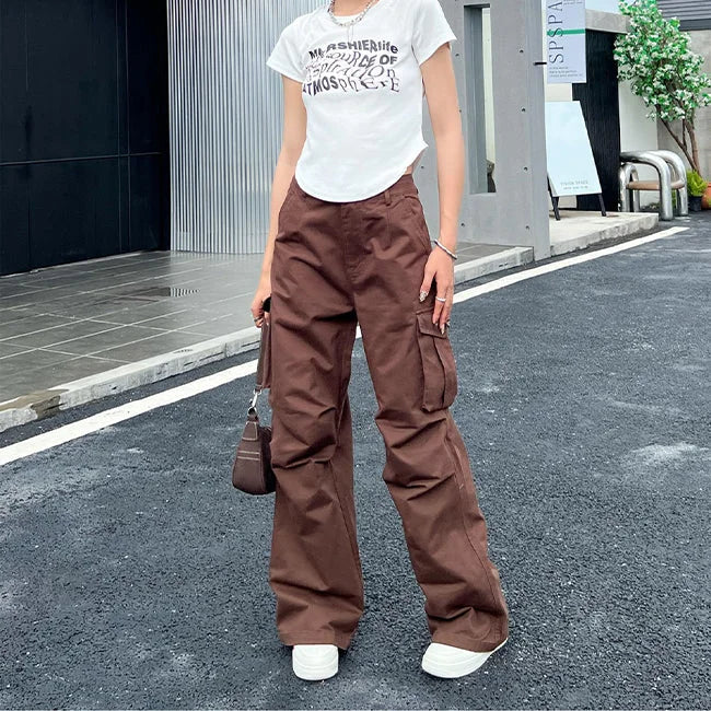Pantalon cargo femme marron style utilitaire