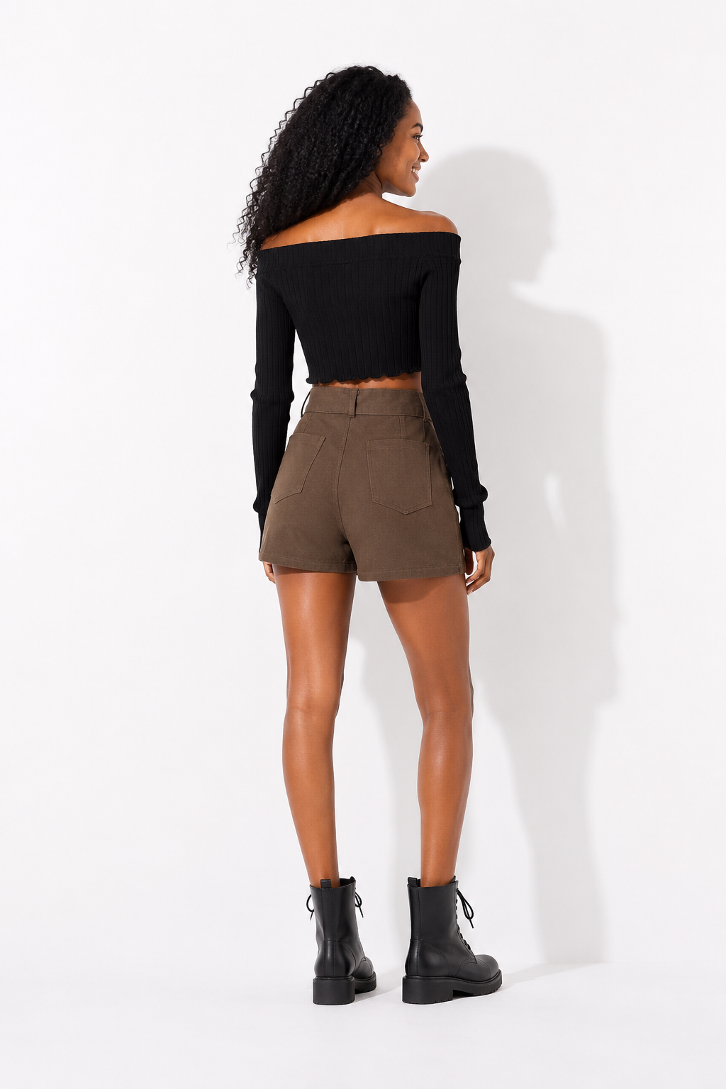 JUPE SHORT CARGO CHIC brun de dos