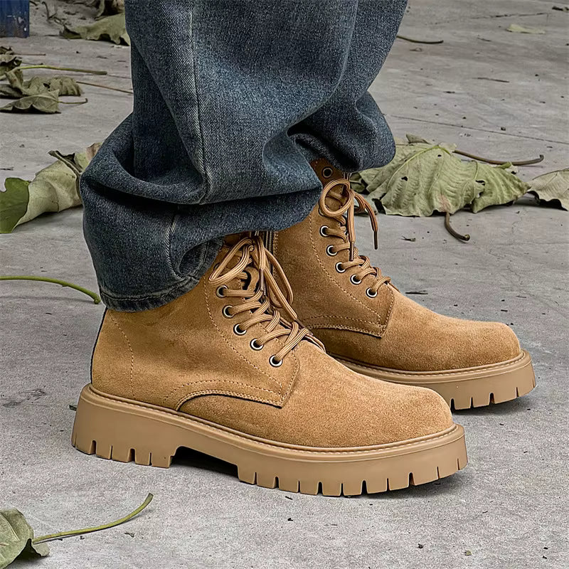 BOTTINES EN SUÈDE À SEMELLE ÉPAISSE