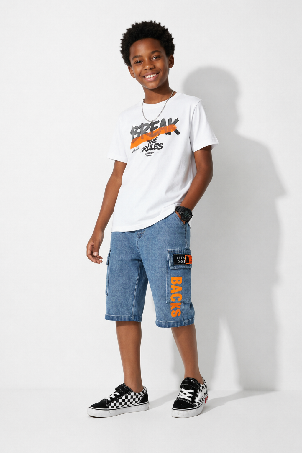 Short cargo enfant en jean bleu délavé