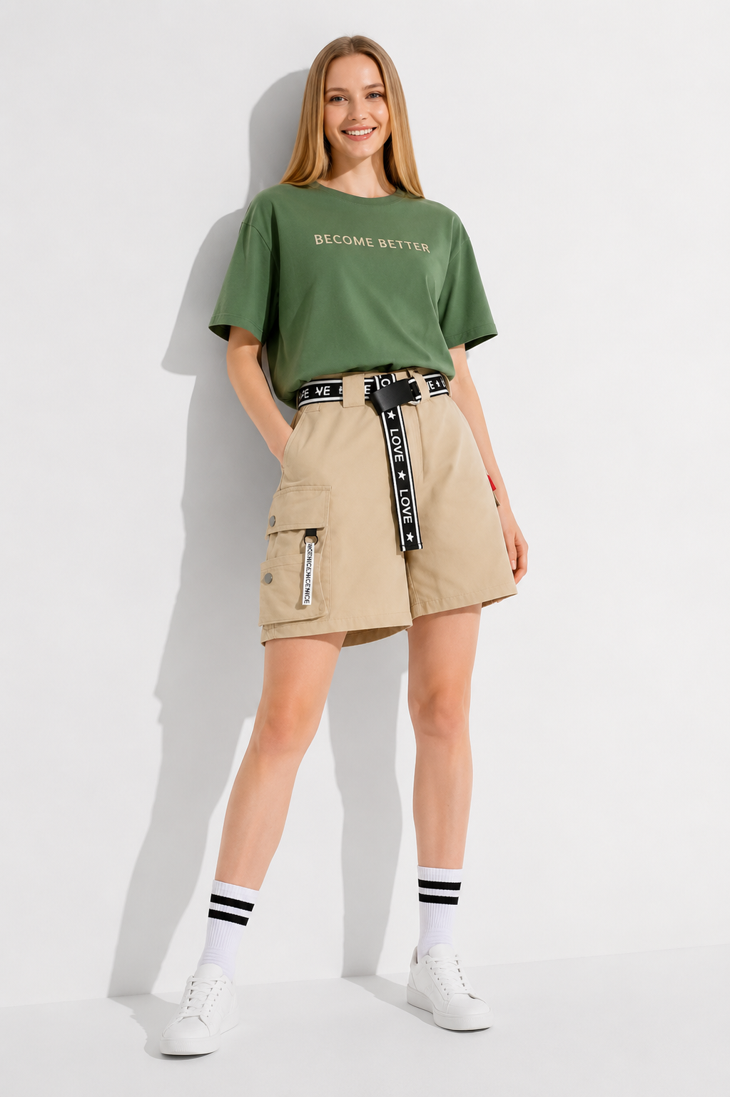 Short cargo femme taille haute beige