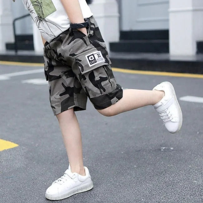 short cargo enfant camouflage gris