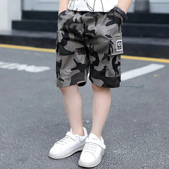 short cargo enfant camouflage